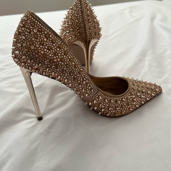 Brand new Steve Madden Rose Gold spiked high heels - Picture 4 of 7